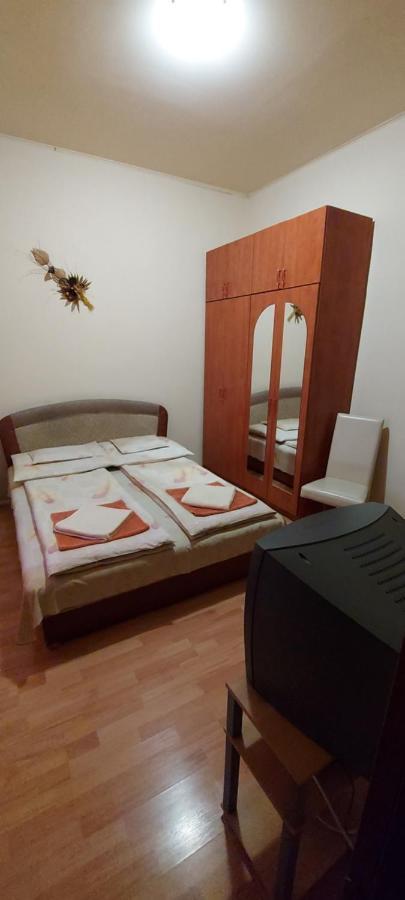 Szent István Panzió Hódmezővásárhely Esterno foto
