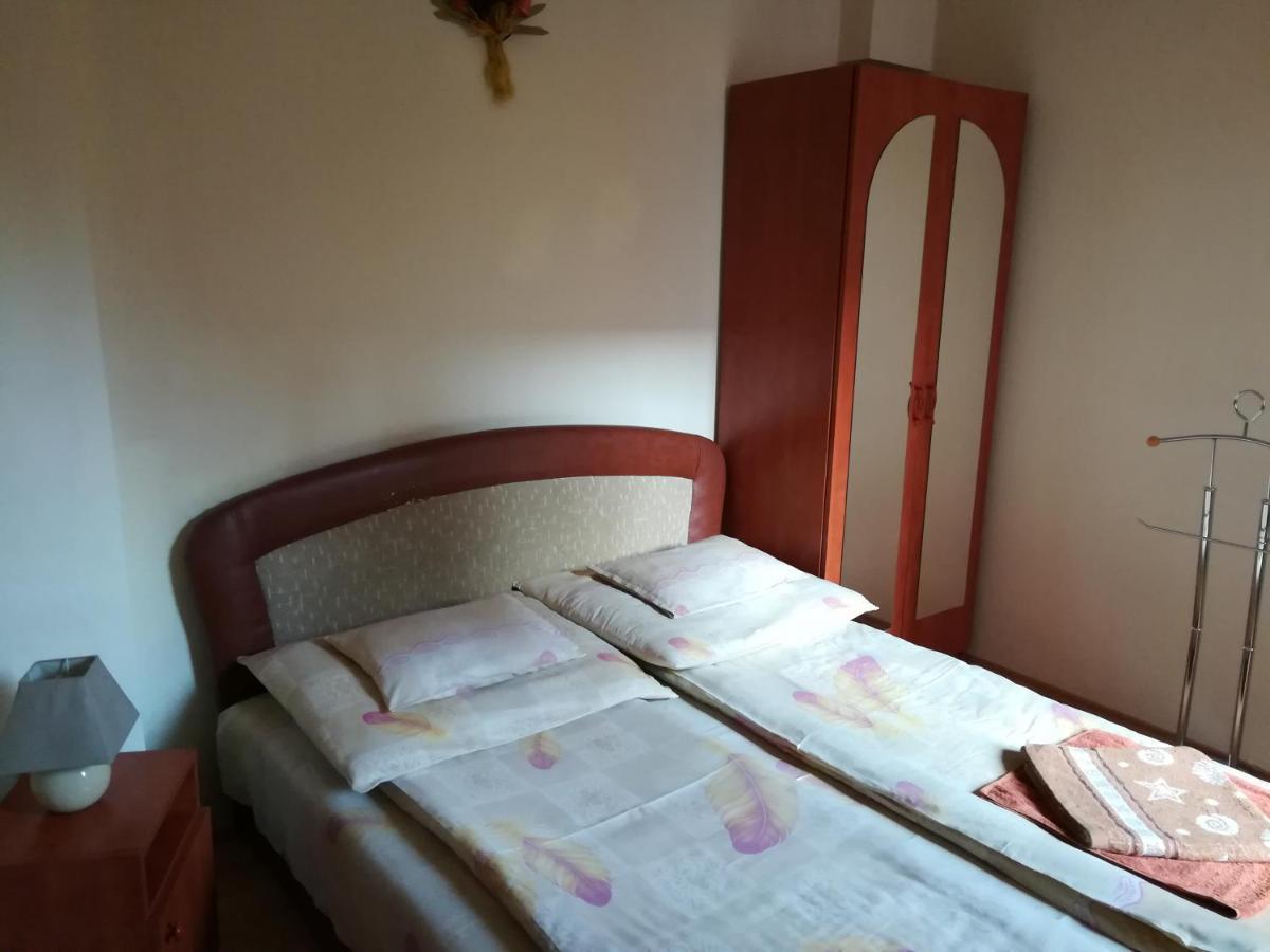 Szent István Panzió Hódmezővásárhely Esterno foto