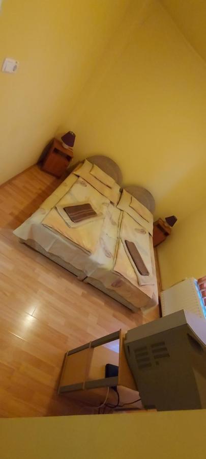 Szent István Panzió Hódmezővásárhely Esterno foto